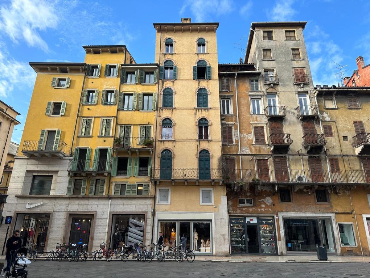 Appartamento Luxury Flats Piazza Erbe, Floor 3 Verona