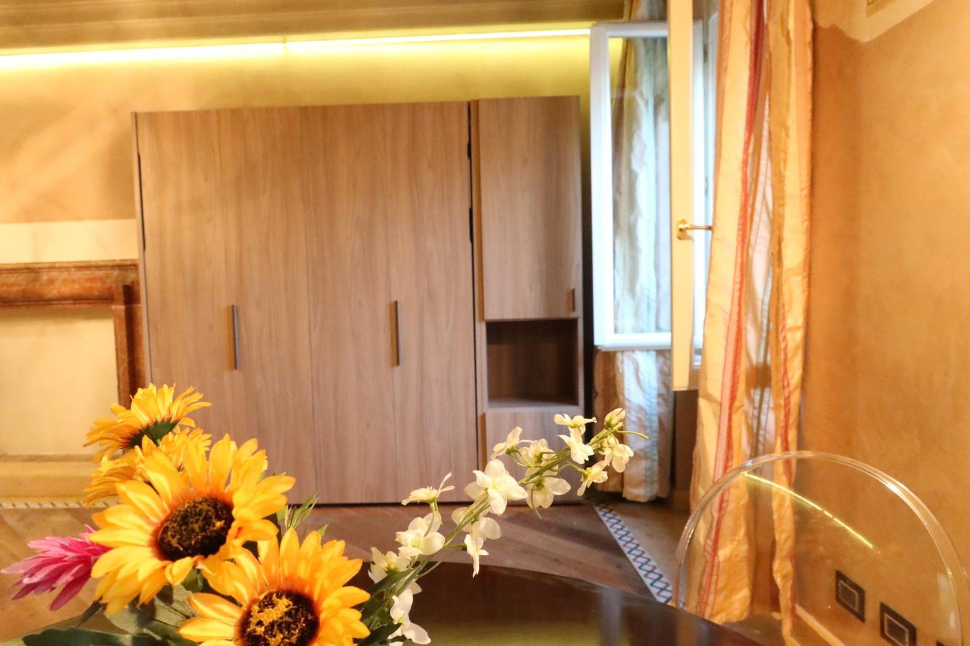 Luxury Flats Piazza Erbe, Floor 3 Appartamento Verona
